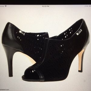 Calvin Klein -Kailani Size 8.5